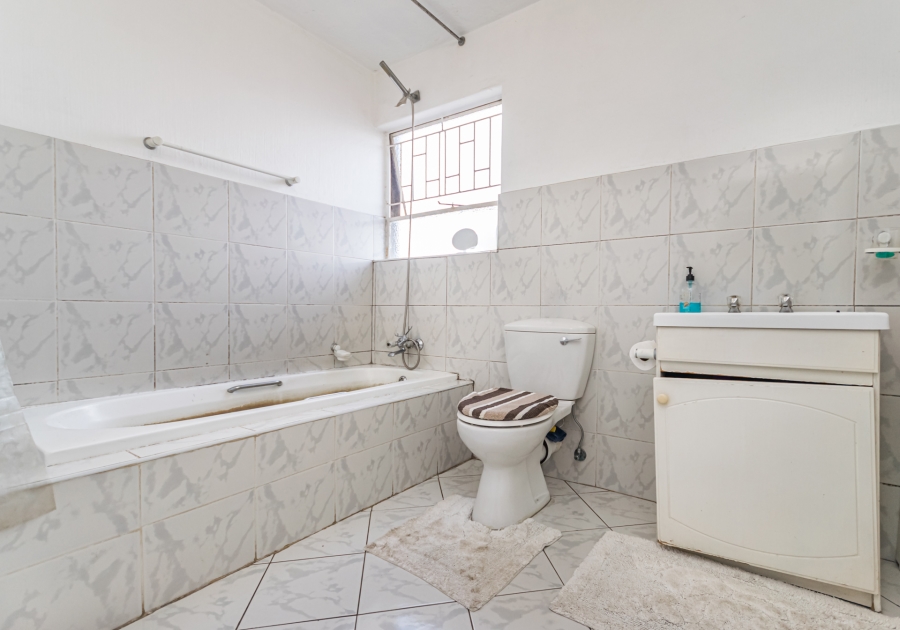 1 Bedroom Property for Sale in Maraisburg Gauteng