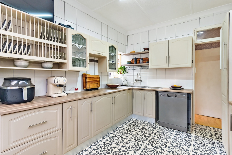 3 Bedroom Property for Sale in Kenmare Gauteng