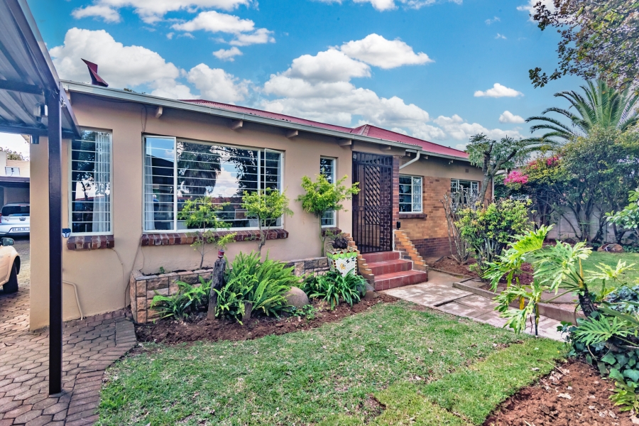 3 Bedroom Property for Sale in Kenmare Gauteng