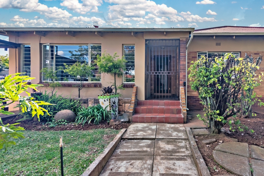 3 Bedroom Property for Sale in Kenmare Gauteng