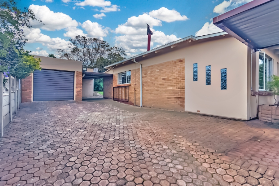 3 Bedroom Property for Sale in Kenmare Gauteng