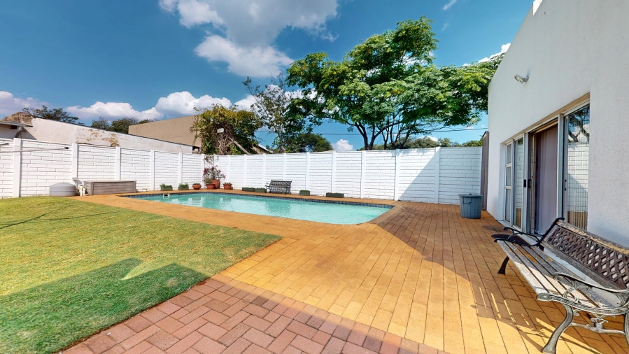 3 Bedroom Property for Sale in Cinderella Gauteng