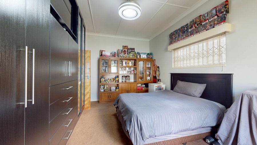 3 Bedroom Property for Sale in Cinderella Gauteng