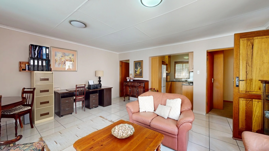 3 Bedroom Property for Sale in Cinderella Gauteng