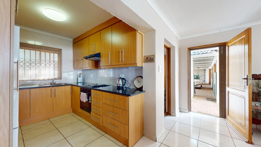 3 Bedroom Property for Sale in Cinderella Gauteng