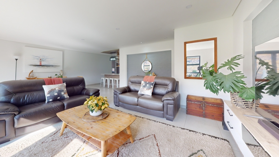 3 Bedroom Property for Sale in Dayanglen Gauteng