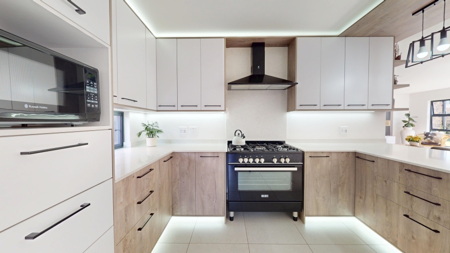 3 Bedroom Property for Sale in Dayanglen Gauteng