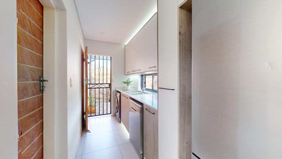 3 Bedroom Property for Sale in Dayanglen Gauteng