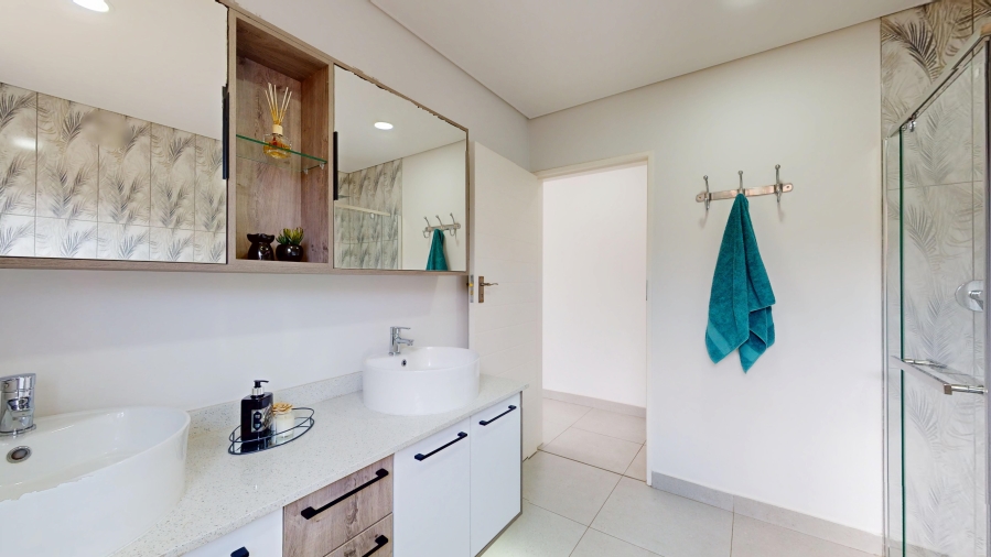 3 Bedroom Property for Sale in Dayanglen Gauteng