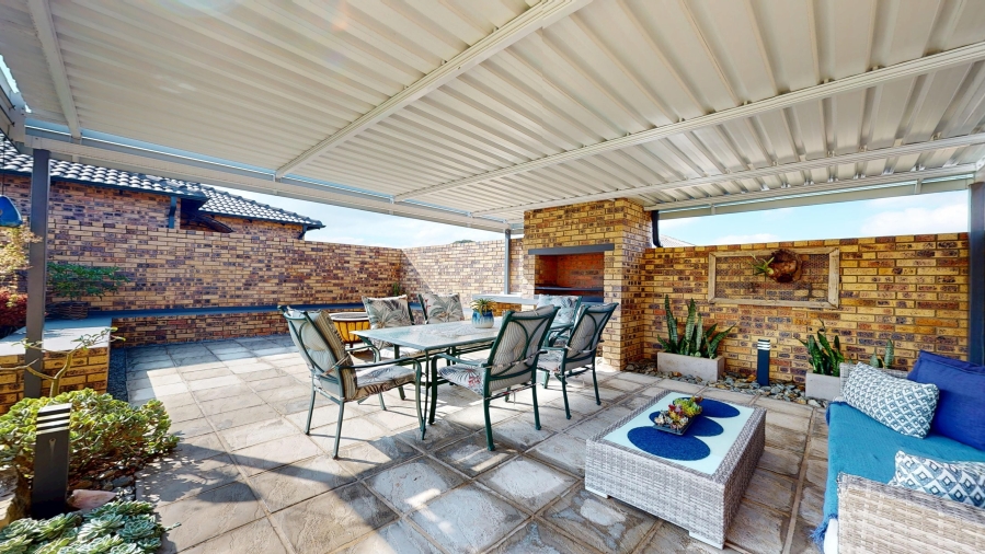 3 Bedroom Property for Sale in Dayanglen Gauteng