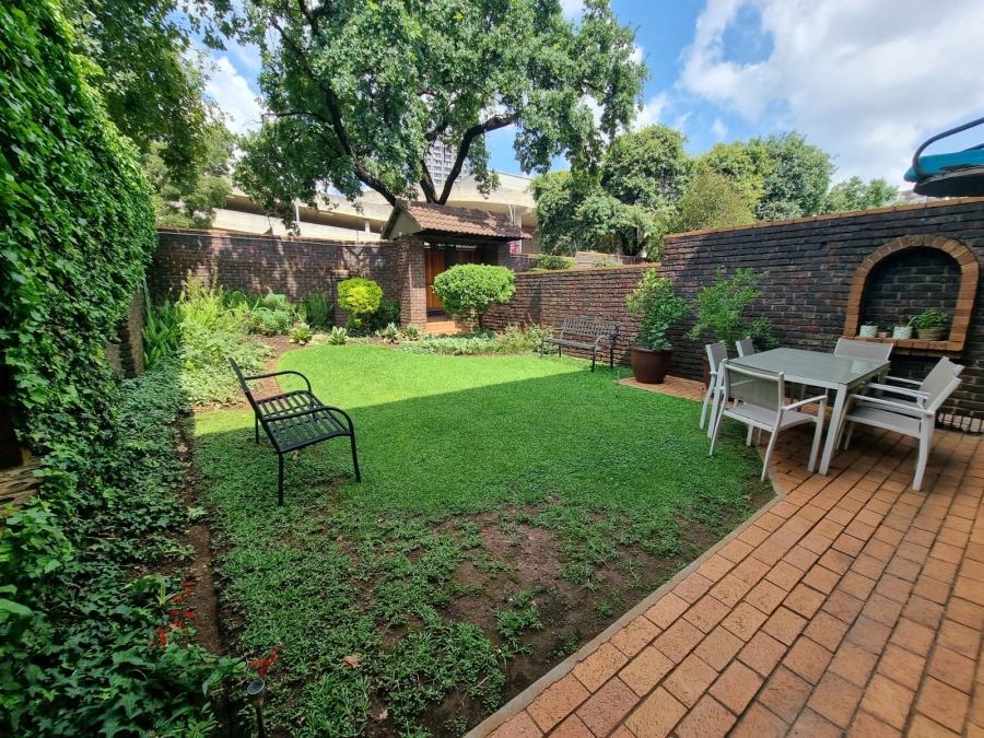 To Let 3 Bedroom Property for Rent in Bedford Gardens Gauteng