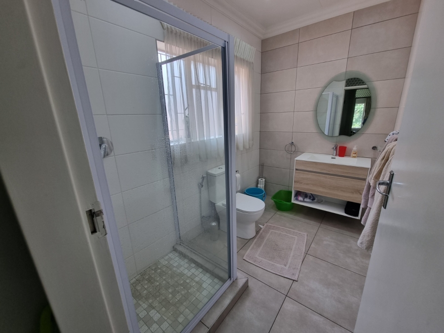 To Let 3 Bedroom Property for Rent in Bedford Gardens Gauteng