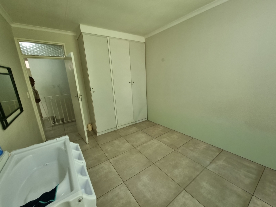 To Let 3 Bedroom Property for Rent in Bedford Gardens Gauteng