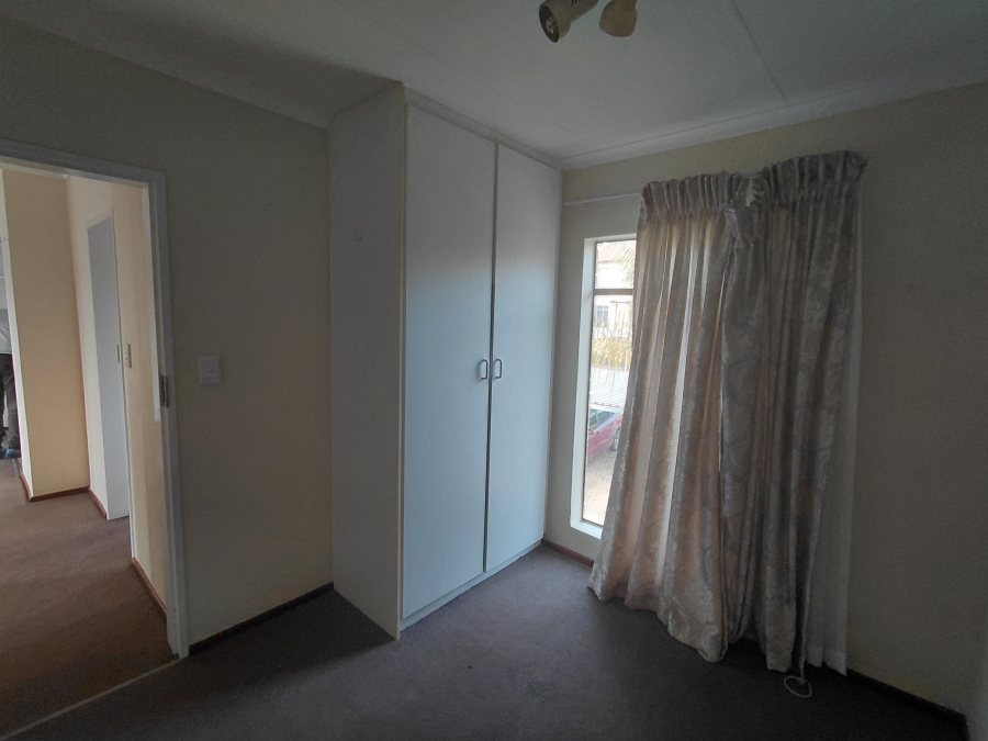 2 Bedroom Property for Sale in Honeydew Gauteng