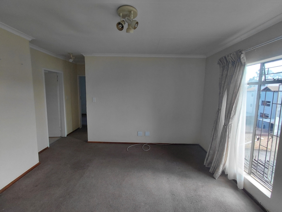 2 Bedroom Property for Sale in Honeydew Gauteng