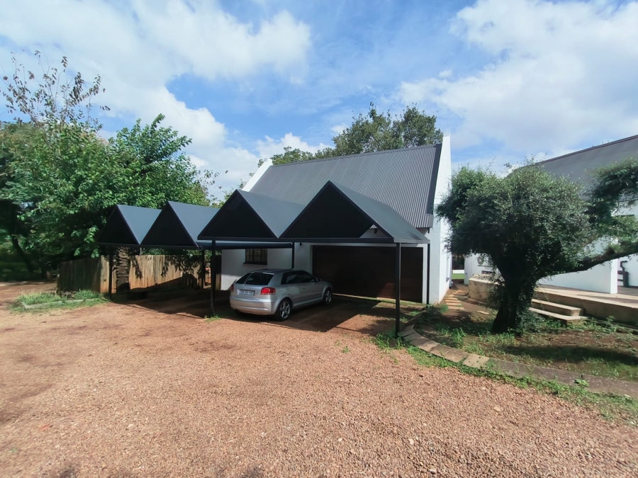 0 Bedroom Property for Sale in Die Hoewes Gauteng