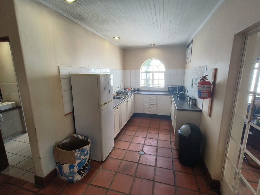 0 Bedroom Property for Sale in Die Hoewes Gauteng