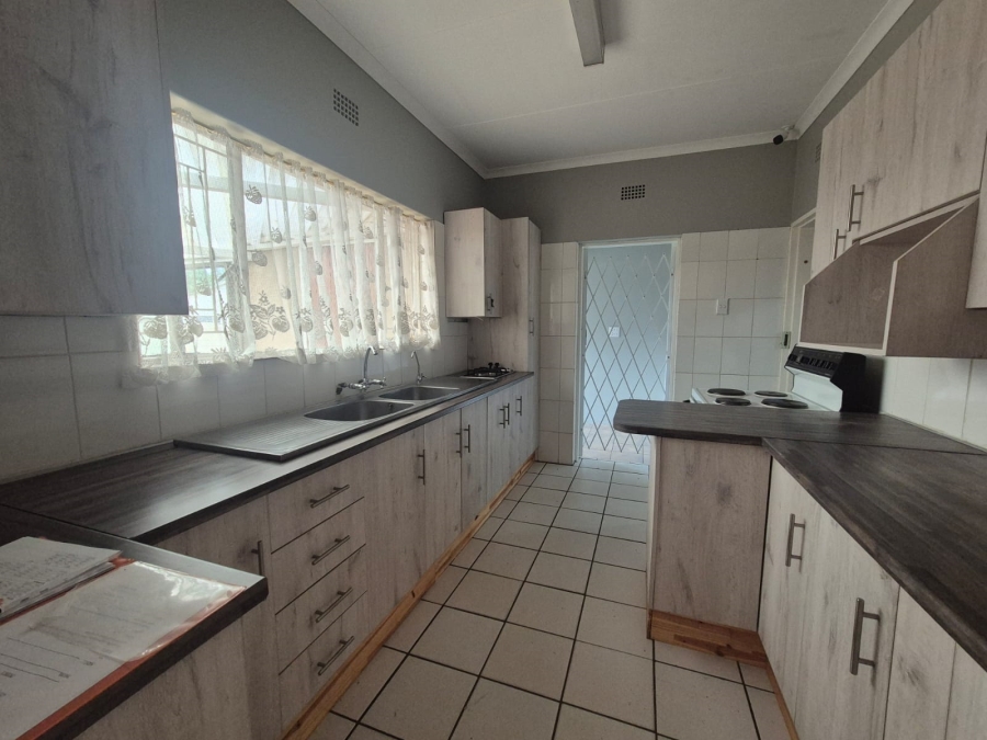 3 Bedroom Property for Sale in Sonland Park Gauteng