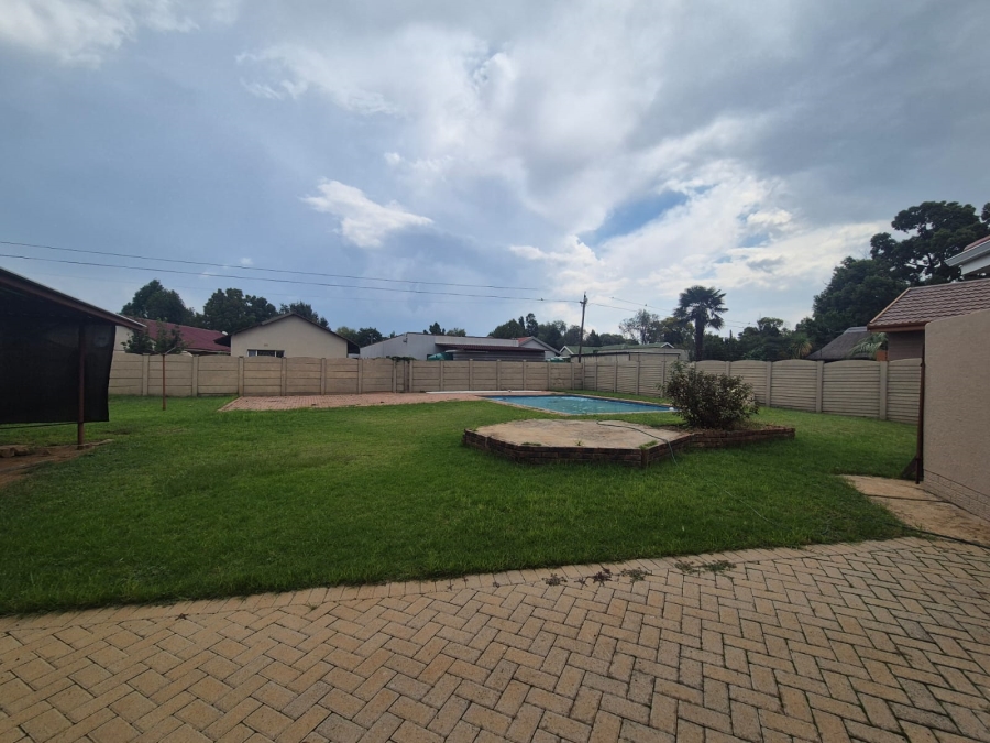 3 Bedroom Property for Sale in Sonland Park Gauteng
