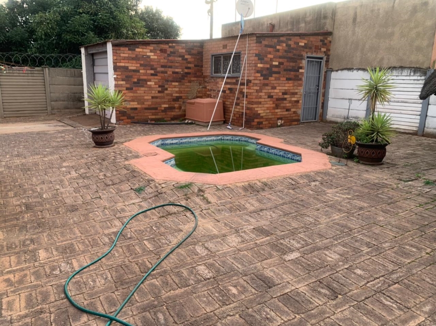2 Bedroom Property for Sale in Vanderbijlpark CW 2 Gauteng