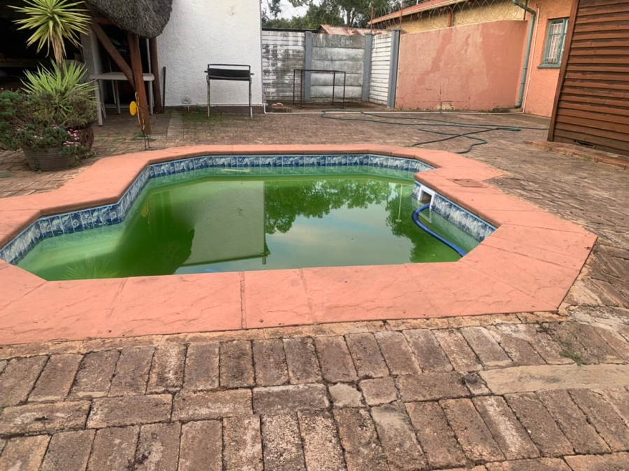2 Bedroom Property for Sale in Vanderbijlpark CW 2 Gauteng
