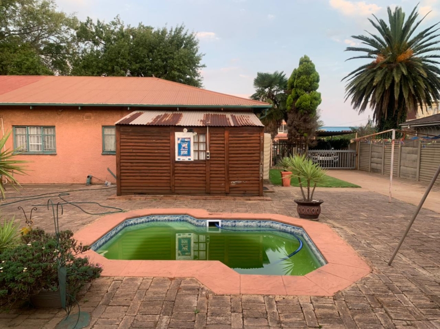 2 Bedroom Property for Sale in Vanderbijlpark CW 2 Gauteng