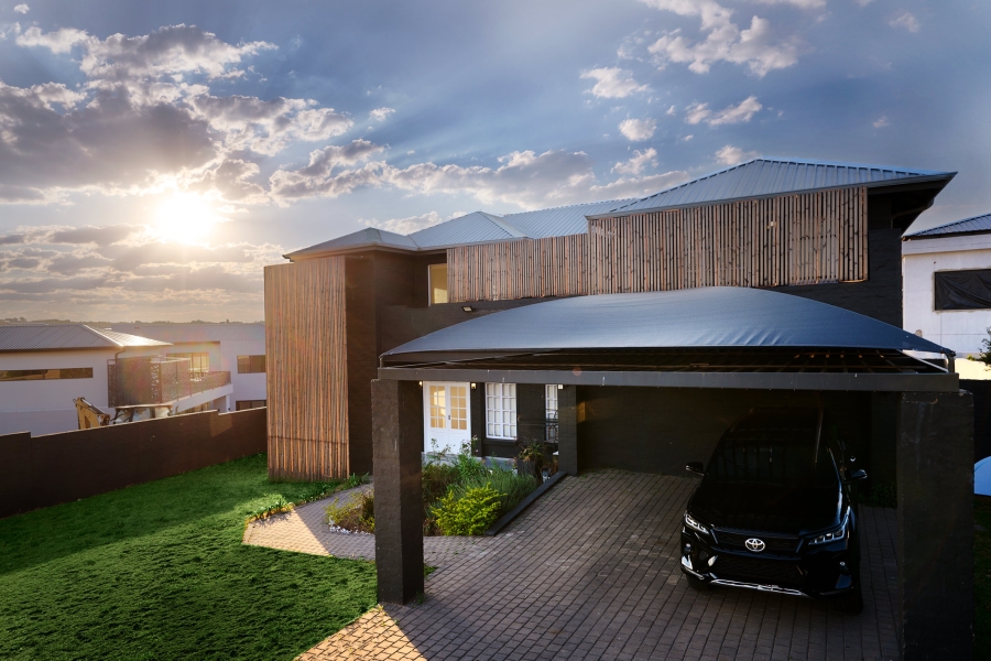 4 Bedroom Property for Sale in Waterfall Country Estate Gauteng