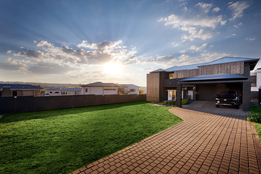 4 Bedroom Property for Sale in Waterfall Country Estate Gauteng