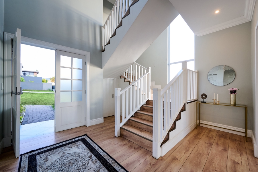 4 Bedroom Property for Sale in Waterfall Country Estate Gauteng