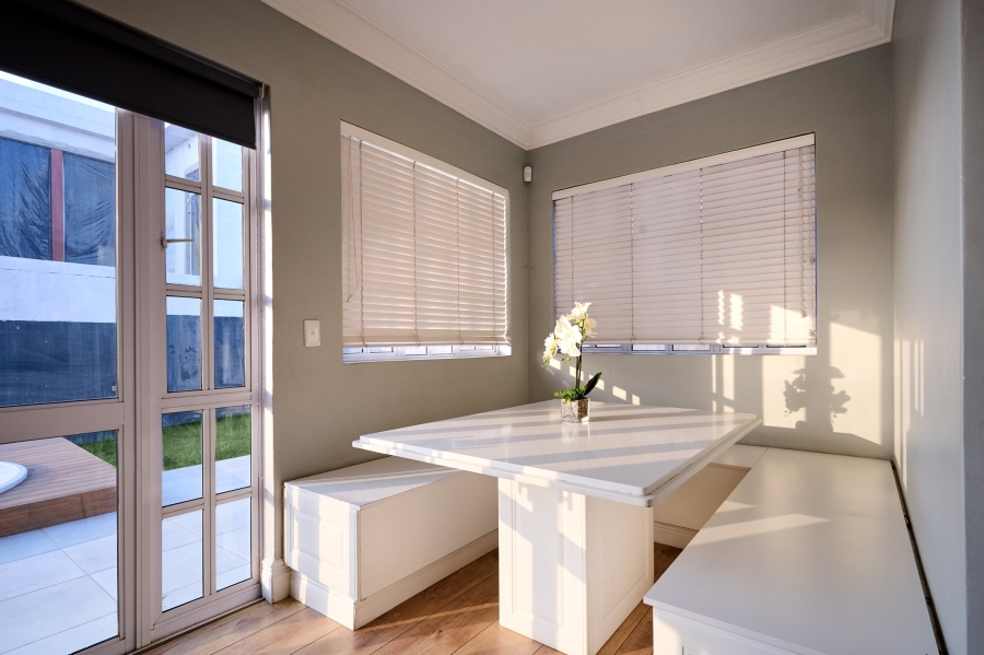 4 Bedroom Property for Sale in Waterfall Country Estate Gauteng