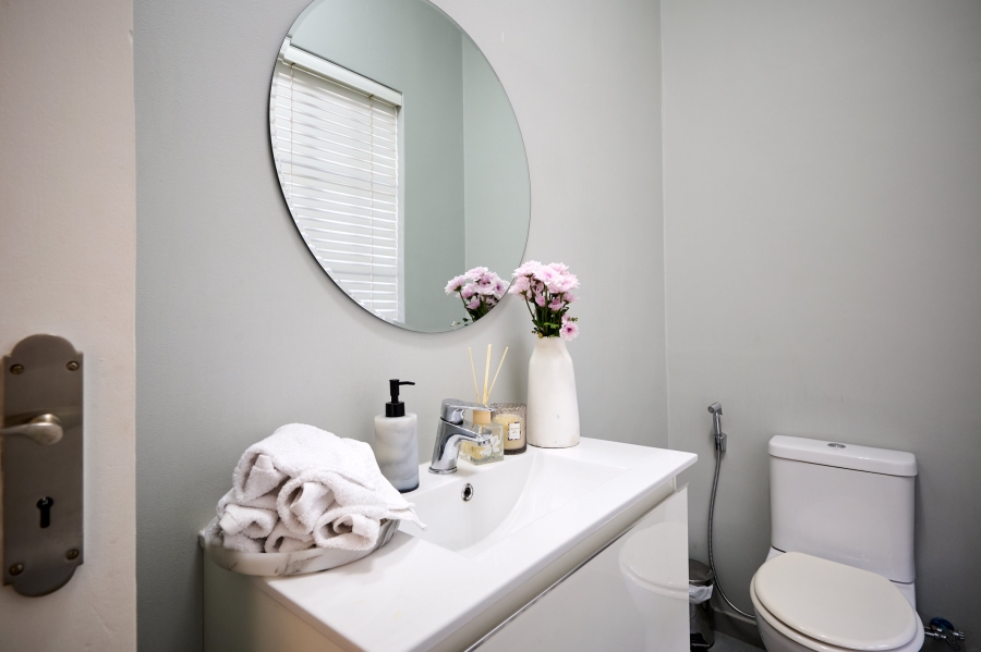 4 Bedroom Property for Sale in Waterfall Country Estate Gauteng