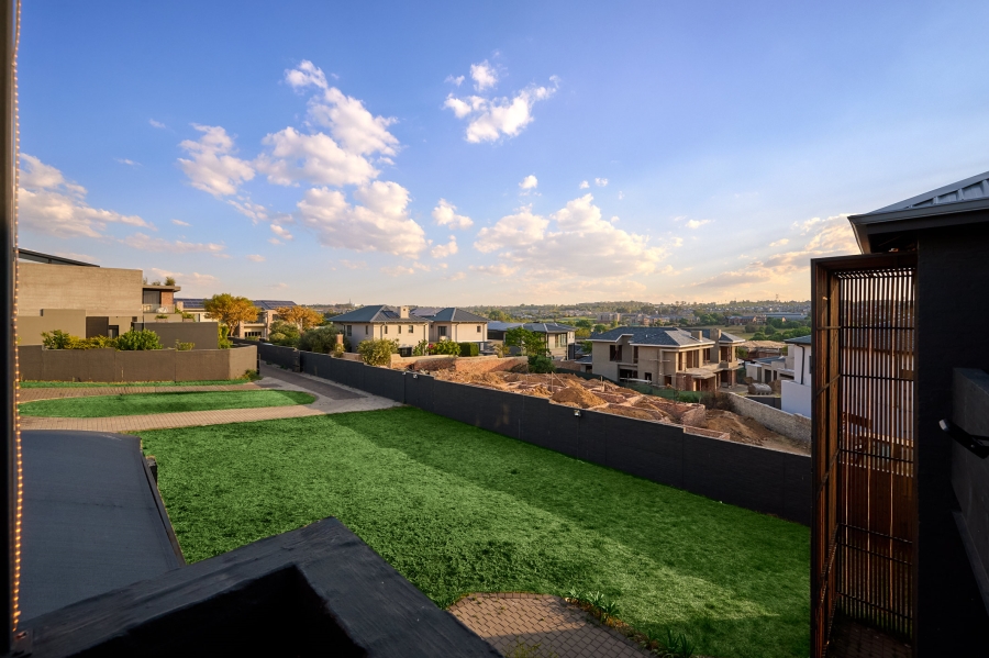 4 Bedroom Property for Sale in Waterfall Country Estate Gauteng