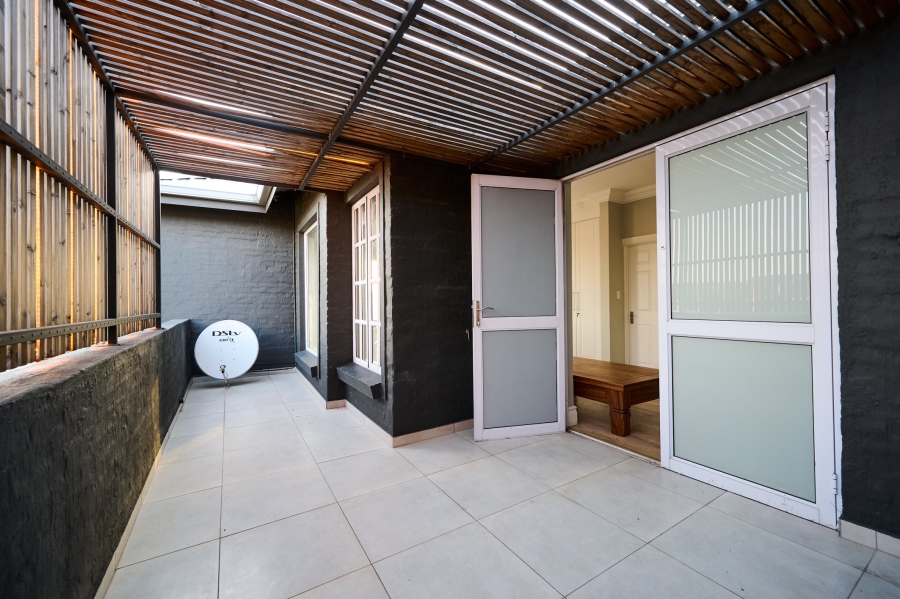 4 Bedroom Property for Sale in Waterfall Country Estate Gauteng