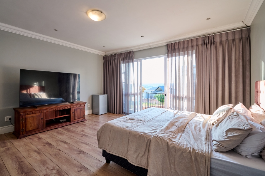 4 Bedroom Property for Sale in Waterfall Country Estate Gauteng