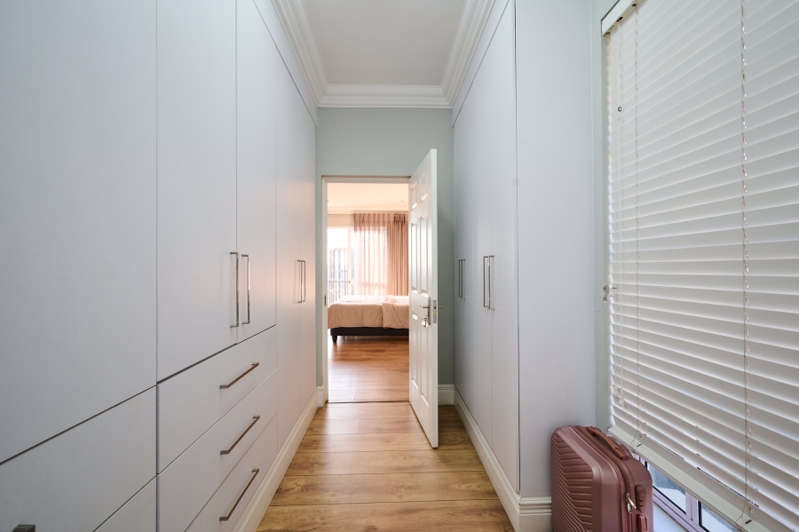 4 Bedroom Property for Sale in Waterfall Country Estate Gauteng