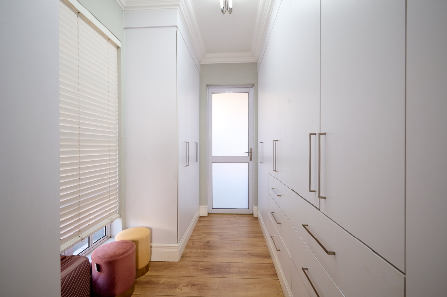 4 Bedroom Property for Sale in Waterfall Country Estate Gauteng