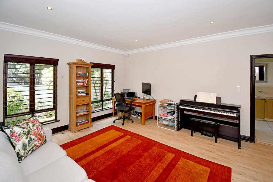 4 Bedroom Property for Sale in Atholl Gauteng