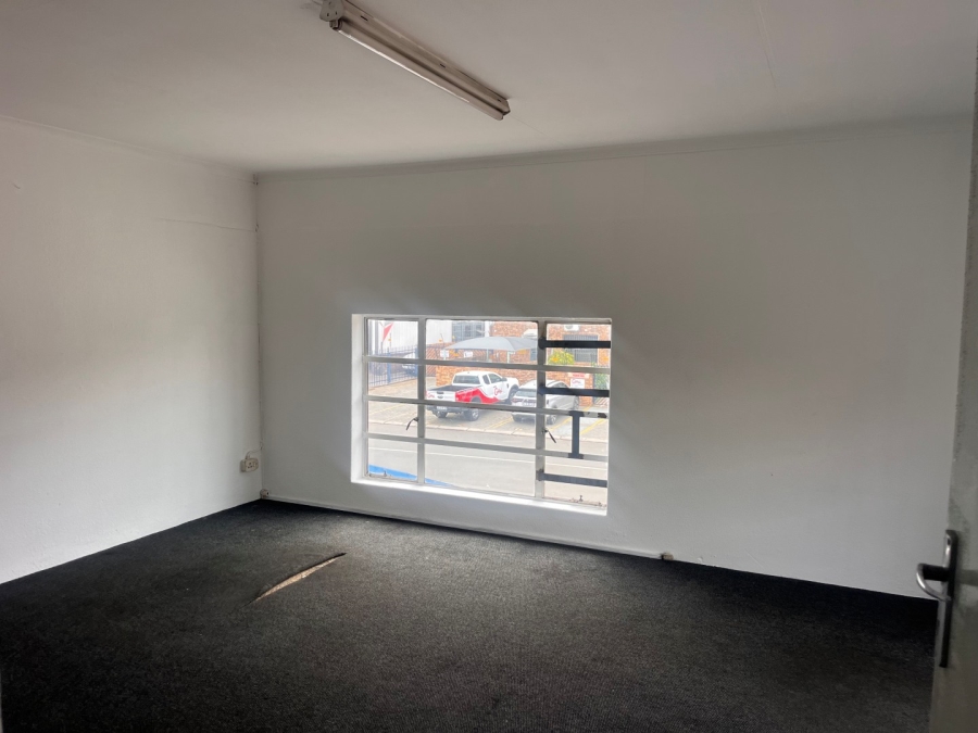 To Let Commercial Property for Rent in Jet Park Gauteng