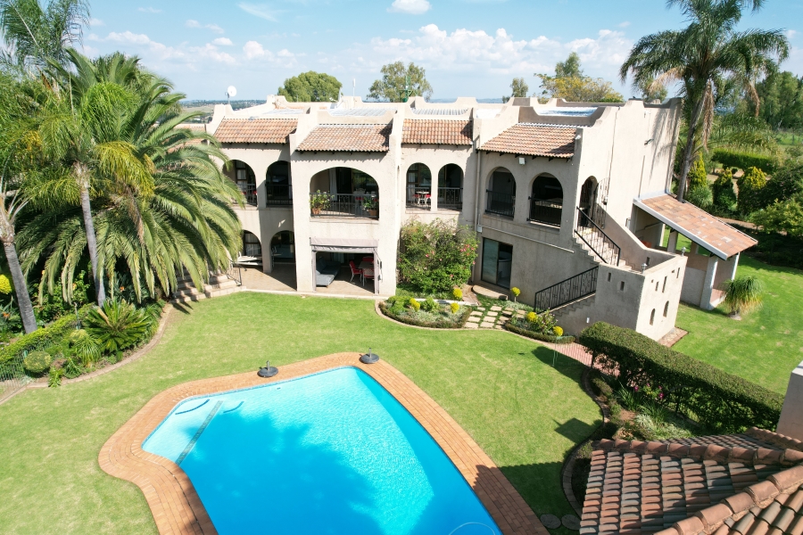 9 Bedroom Property for Sale in Muldersdrift Gauteng