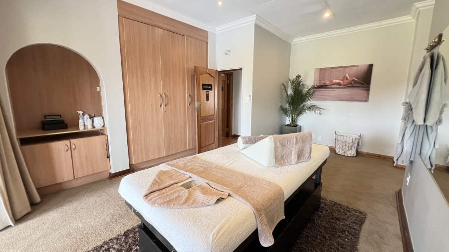 9 Bedroom Property for Sale in Muldersdrift Gauteng