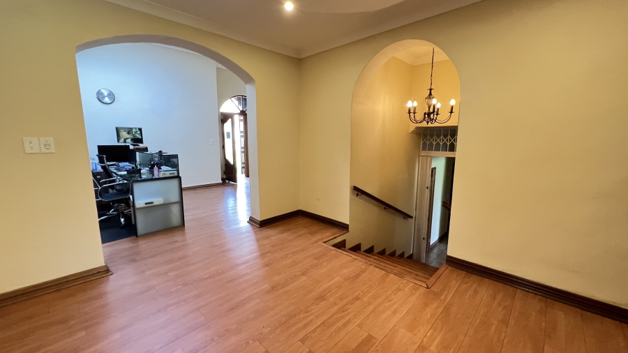 9 Bedroom Property for Sale in Muldersdrift Gauteng