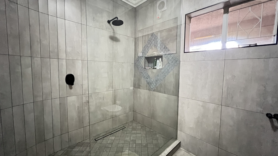 9 Bedroom Property for Sale in Muldersdrift Gauteng