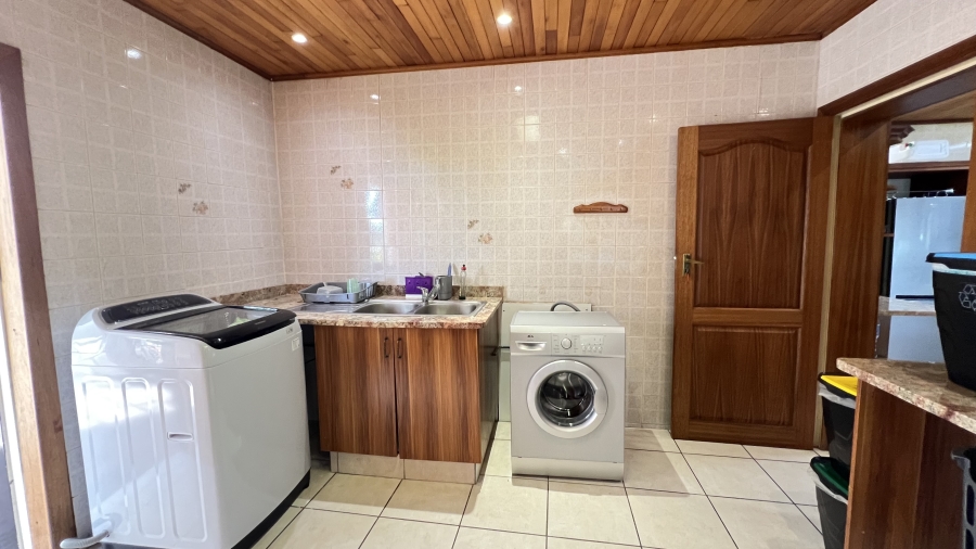 9 Bedroom Property for Sale in Muldersdrift Gauteng