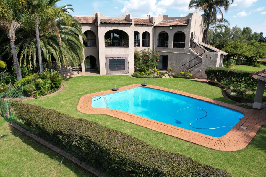9 Bedroom Property for Sale in Muldersdrift Gauteng