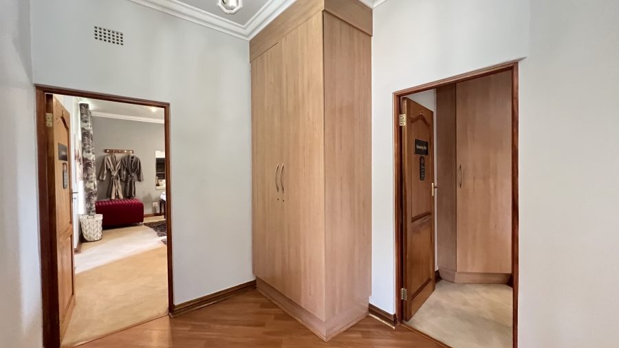 9 Bedroom Property for Sale in Muldersdrift Gauteng