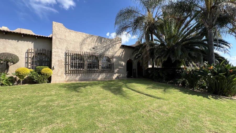 9 Bedroom Property for Sale in Muldersdrift Gauteng