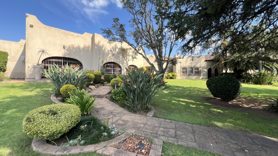 9 Bedroom Property for Sale in Muldersdrift Gauteng