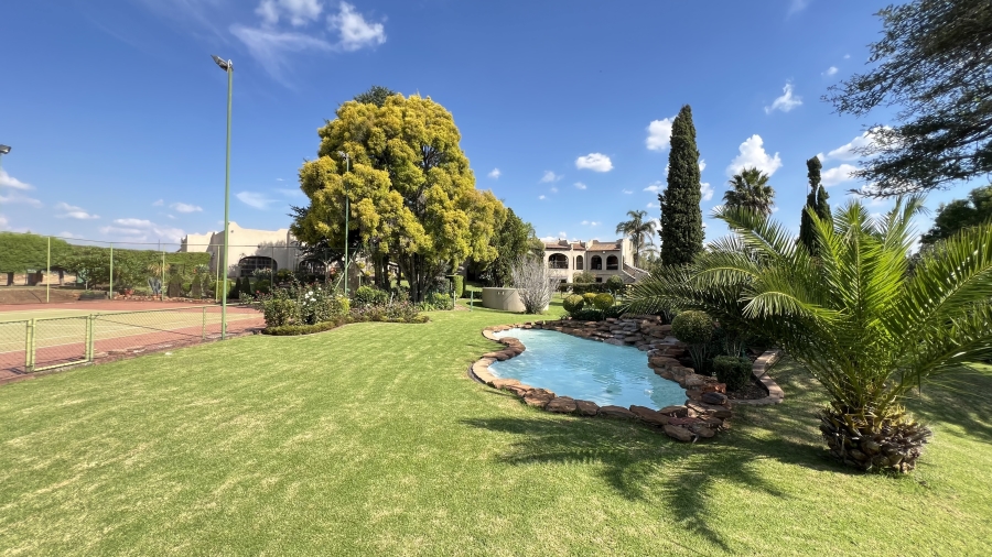 9 Bedroom Property for Sale in Muldersdrift Gauteng