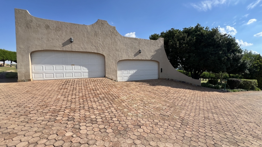 9 Bedroom Property for Sale in Muldersdrift Gauteng