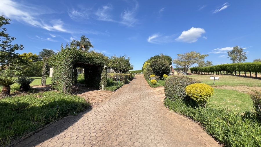 9 Bedroom Property for Sale in Muldersdrift Gauteng